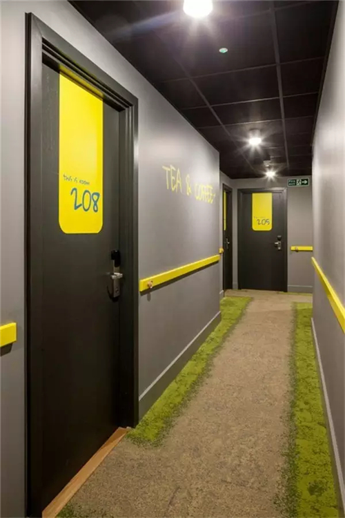 這樣的酒店門牌好設計，你會一眼就記住嗎？