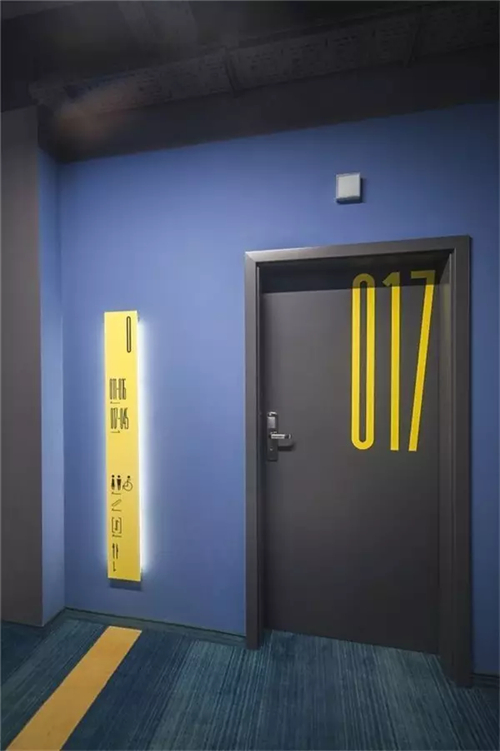 這樣的酒店門牌好設計，你會一眼就記住嗎？