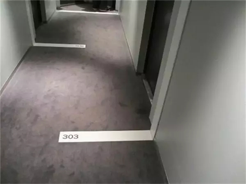 這樣的酒店門牌好設計，你會一眼就記住嗎？